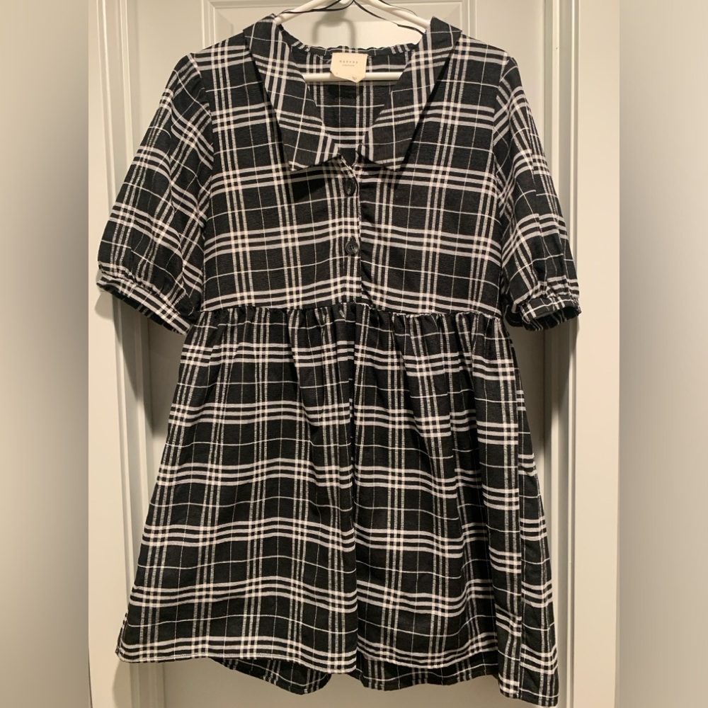 Harper Black and White dress in a size Small.